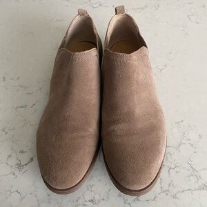 Women’s Franco Sarto Tan Suede size 7 Slip-On Shoes